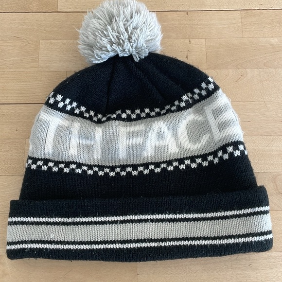 The North Face Women’s Hat - Picture 2 of 3